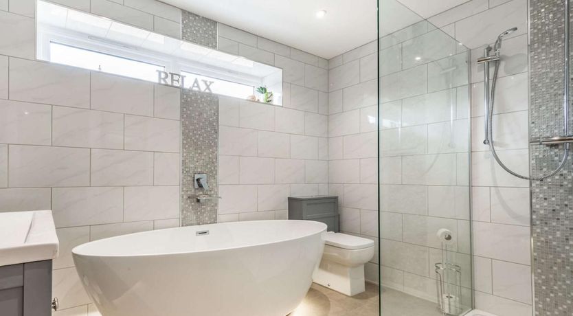 Photo of 2 Bed in Trowbridge
