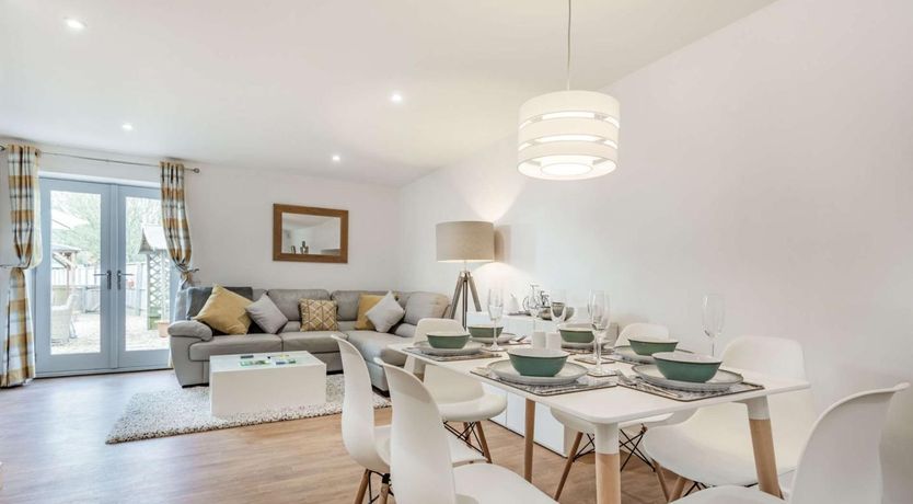 Photo of 2 Bed in Trowbridge