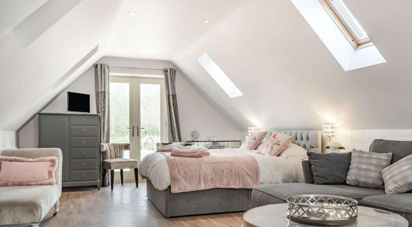 Photo of 2 Bed in Trowbridge