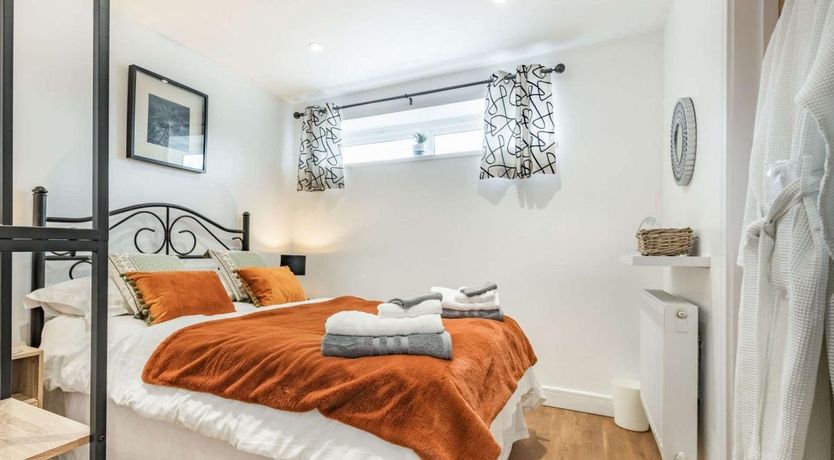 Photo of 2 Bed in Southwick