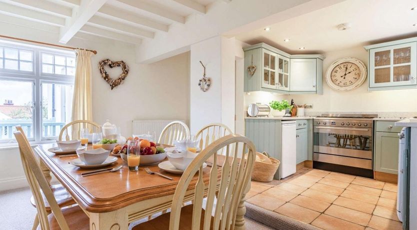 Photo of 3 Bed in Sandsend