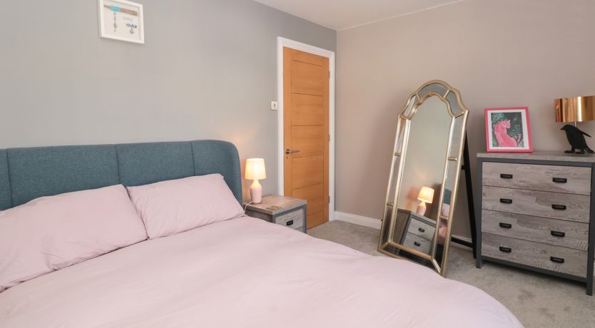 Photo of 25 Lake Street