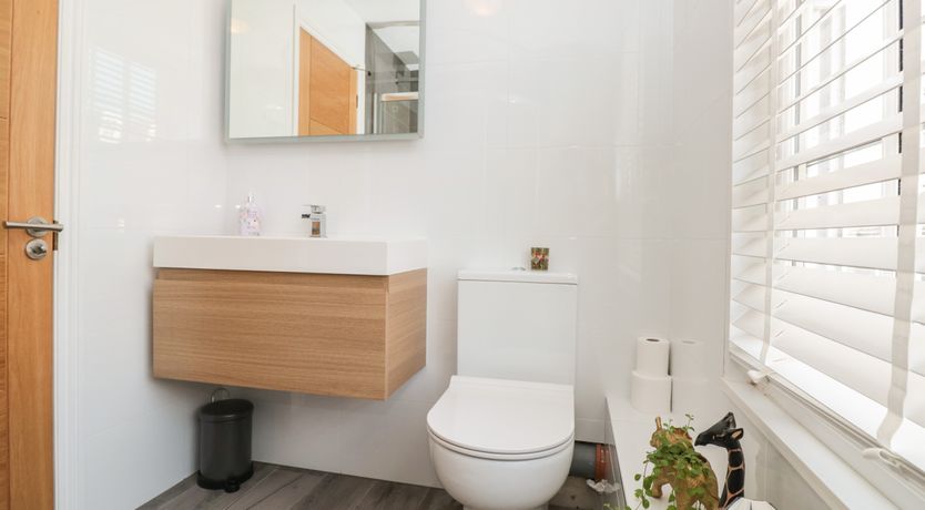 Photo of 25 Lake Street