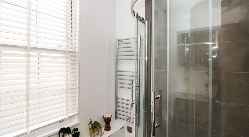 Photo of 25 Lake Street