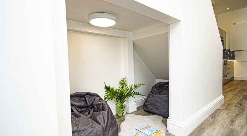 Photo of Daniel Chambers