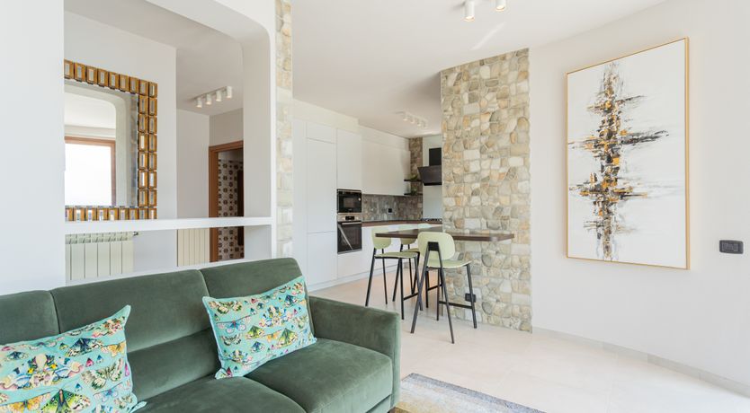 Photo of Lakeside Bliss