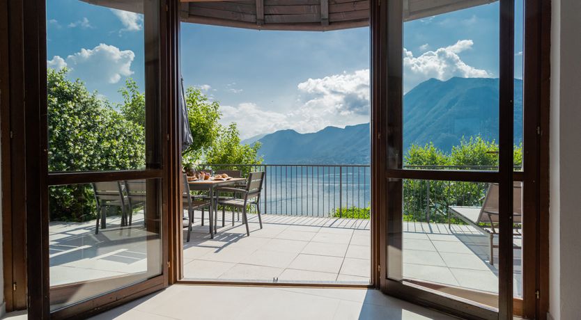 Photo of Lakeside Bliss