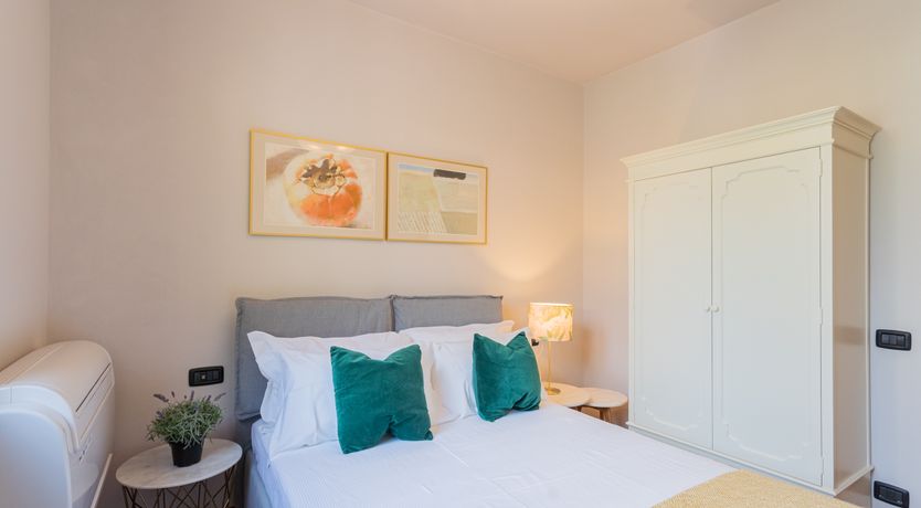 Photo of Lakeside Bliss