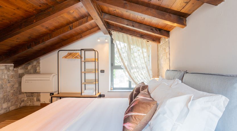 Photo of Lakeside Bliss