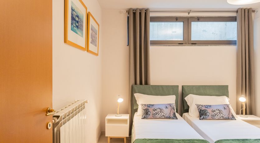 Photo of Lakeside Bliss