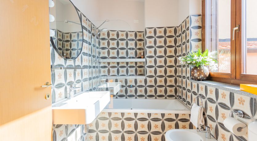 Photo of Lakeside Bliss