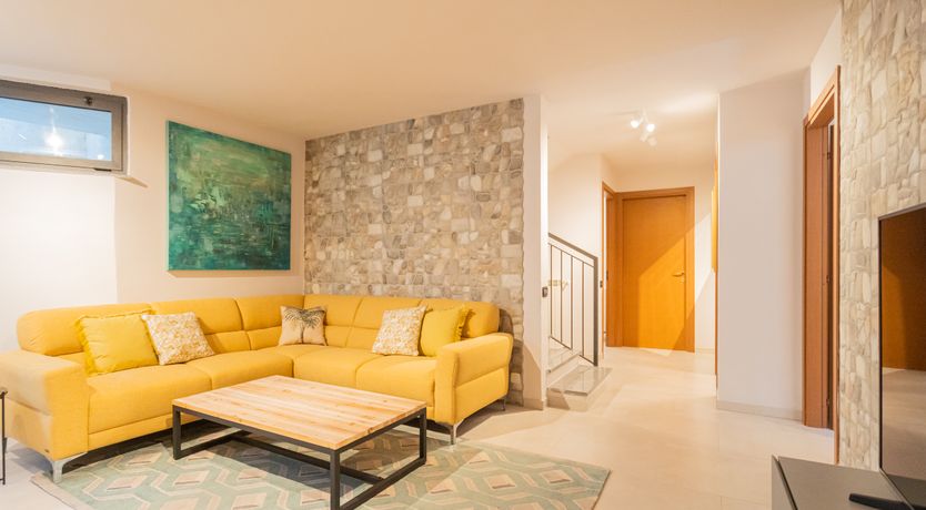 Photo of Lakeside Bliss