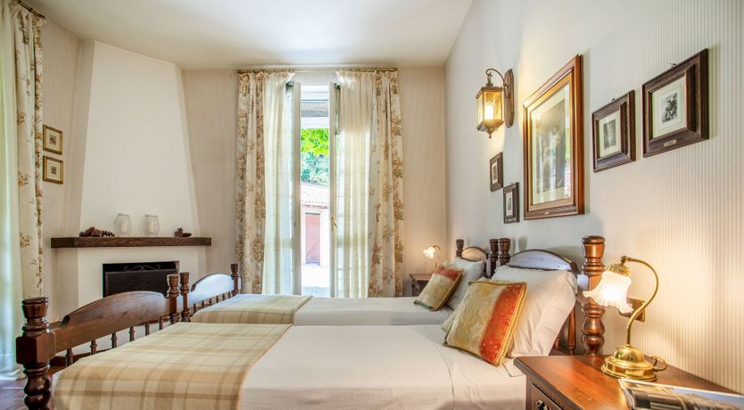 Photo of Between The Lakes