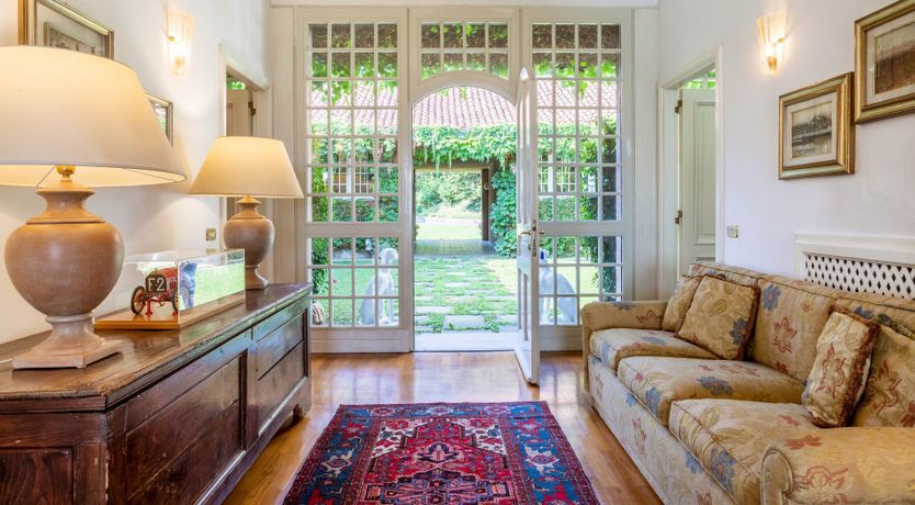 Photo of Between The Lakes