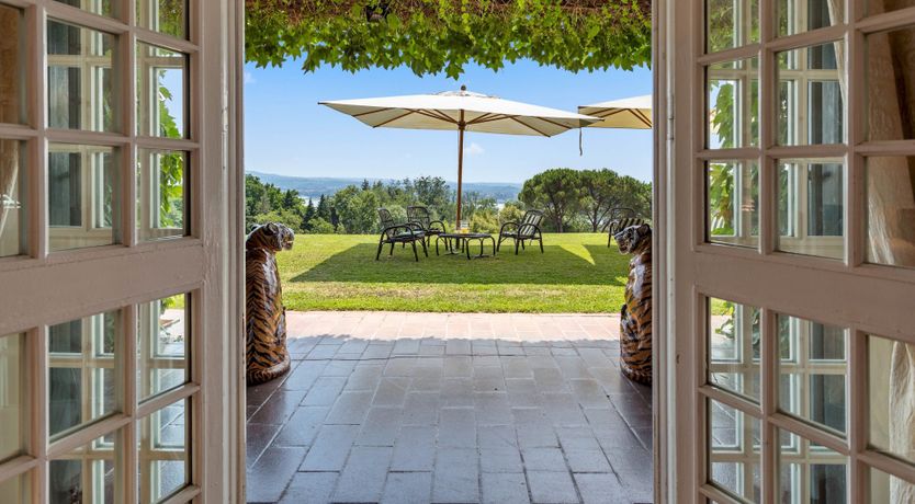 Photo of Between The Lakes