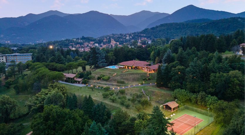 Photo of Between The Lakes