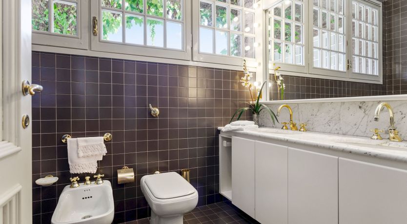 Photo of Between The Lakes