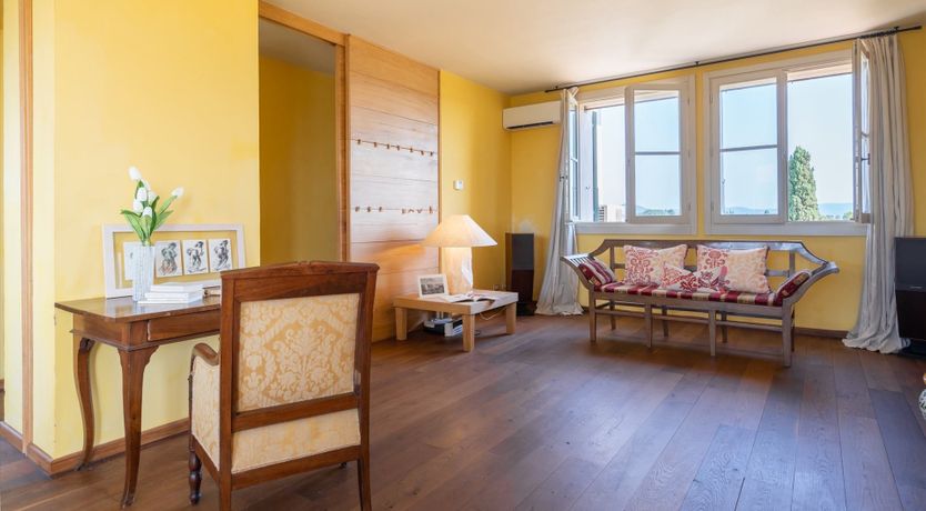 Photo of Mediterranean Flowers