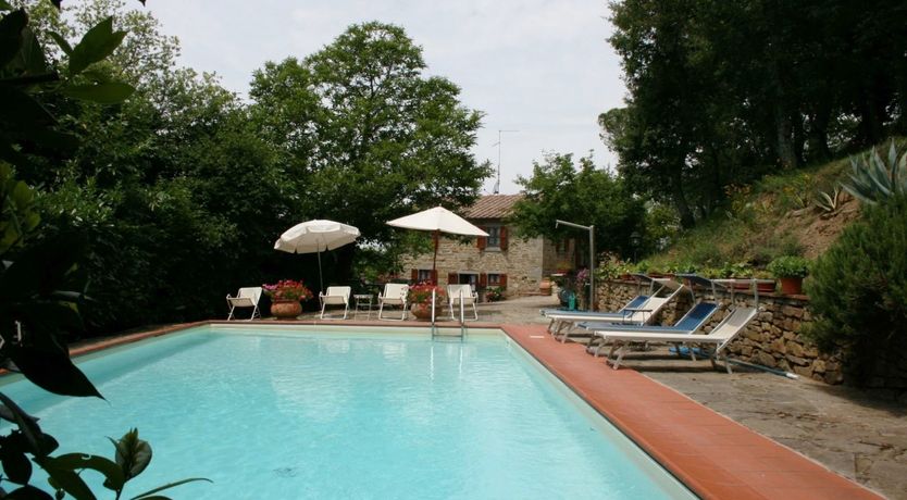 Photo of Old Tuscan Farmhouse