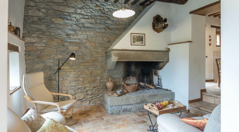 Photo of Old Tuscan Farmhouse