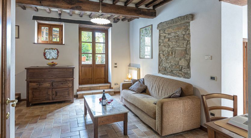 Photo of Old Tuscan Farmhouse