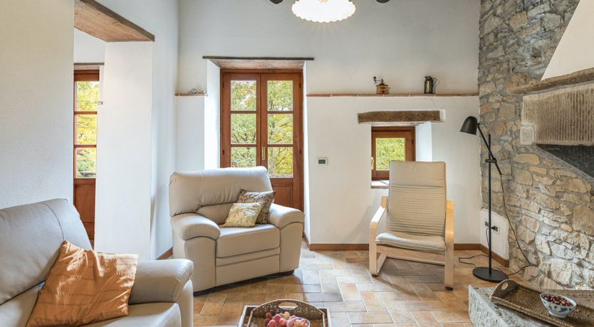 Photo of Old Tuscan Farmhouse