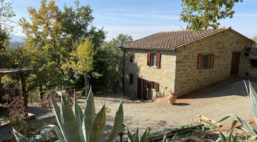 Photo of Old Tuscan Farmhouse