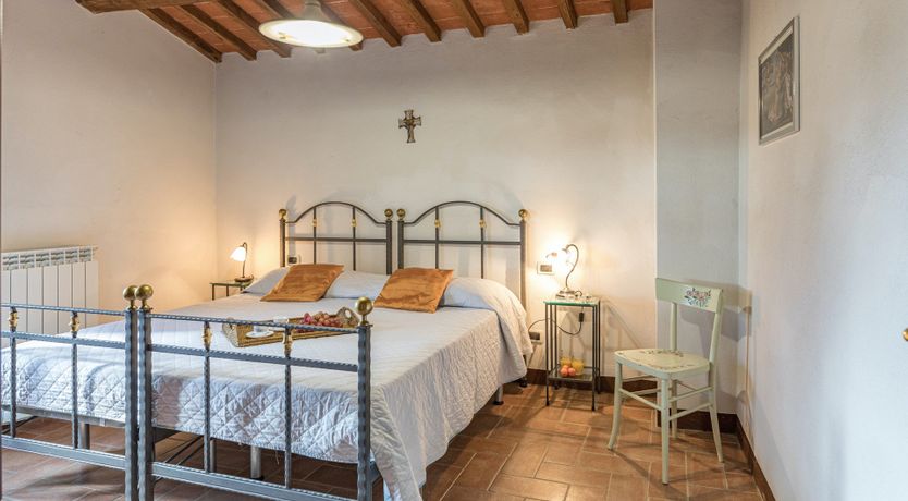 Photo of Old Tuscan Farmhouse