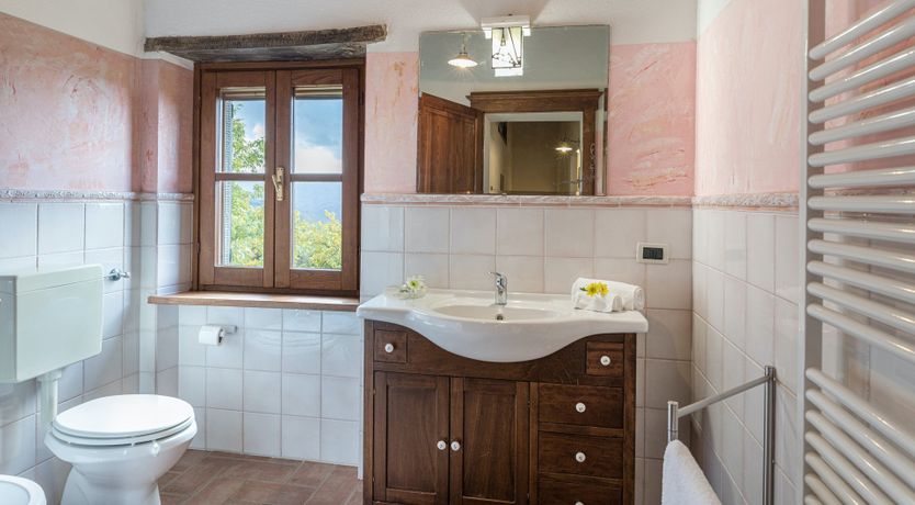 Photo of Old Tuscan Farmhouse