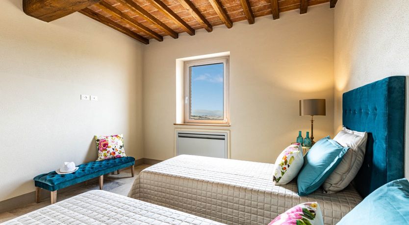 Photo of Hillside Vines