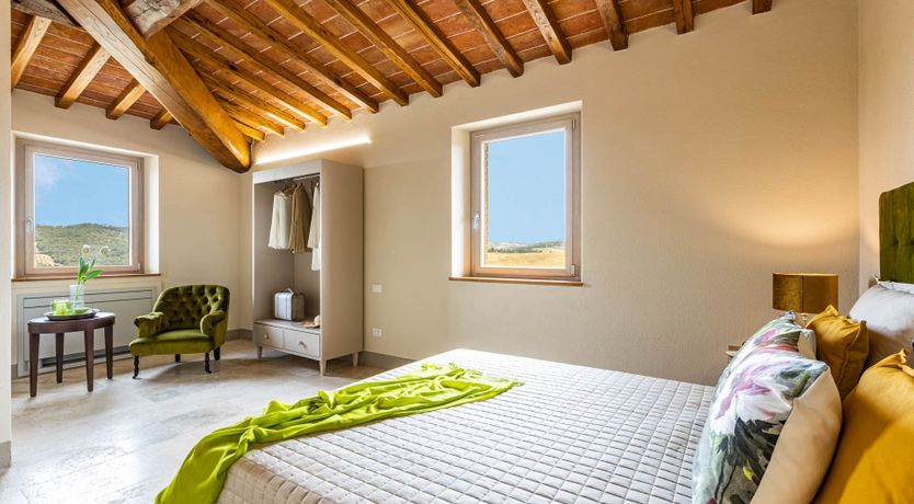 Photo of Hillside Vines