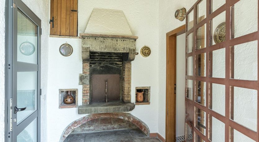 Photo of The Softest Crimson