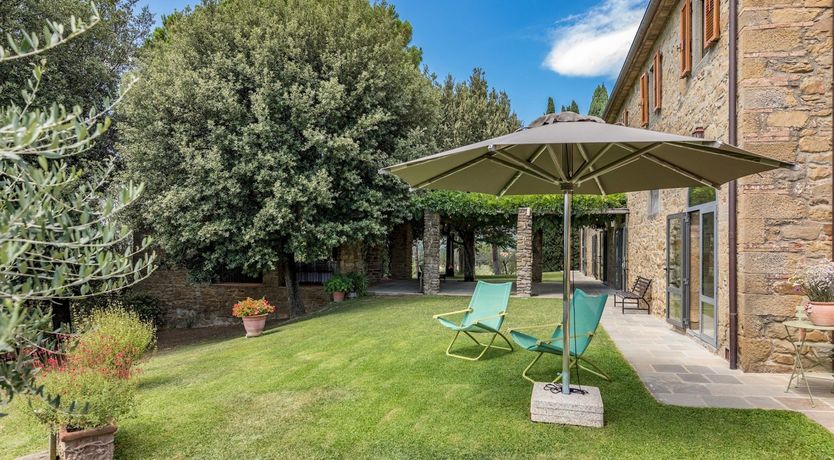 Photo of The Softest Crimson