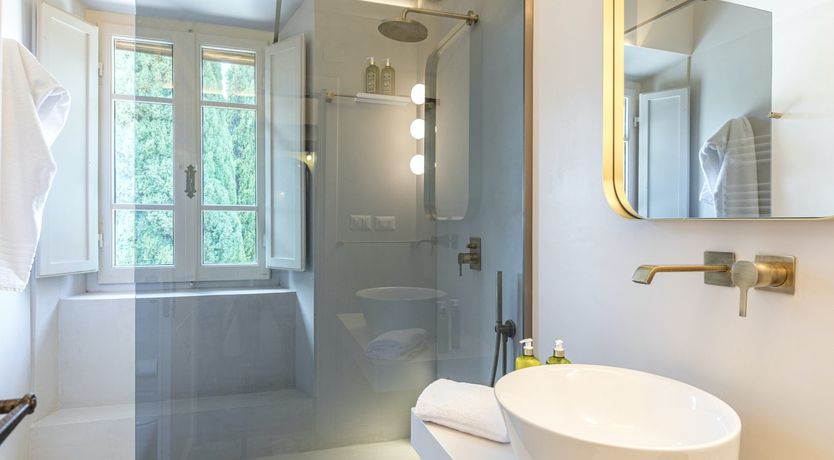 Photo of The Softest Crimson