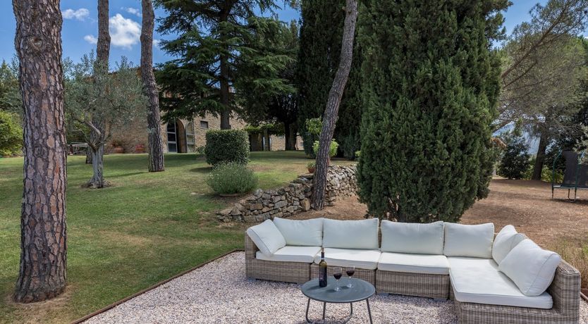 Photo of The Softest Crimson