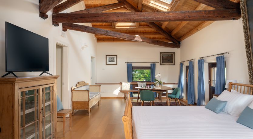 Photo of Prosecco Mansion