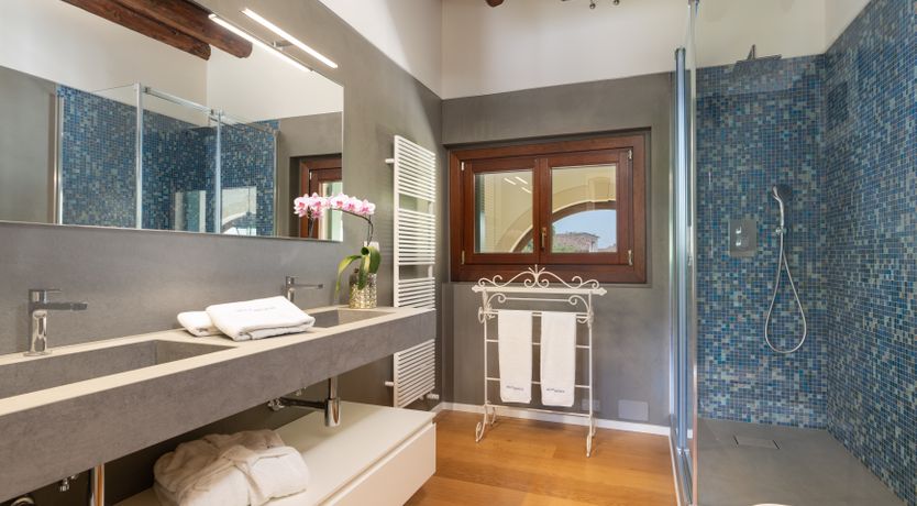 Photo of Prosecco Mansion