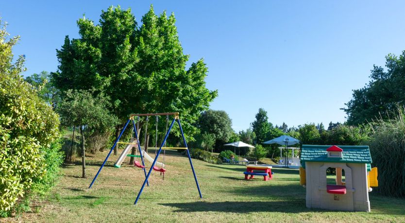 Photo of Heraldic Crest