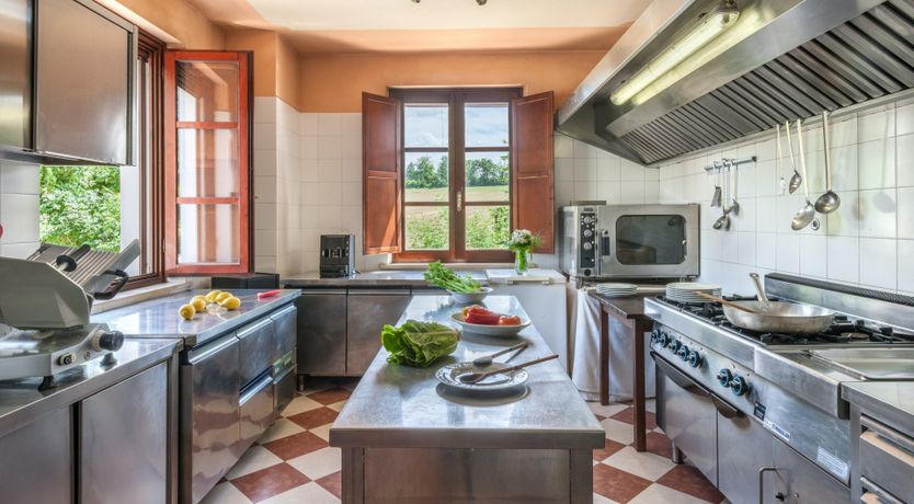 Photo of Heraldic Crest