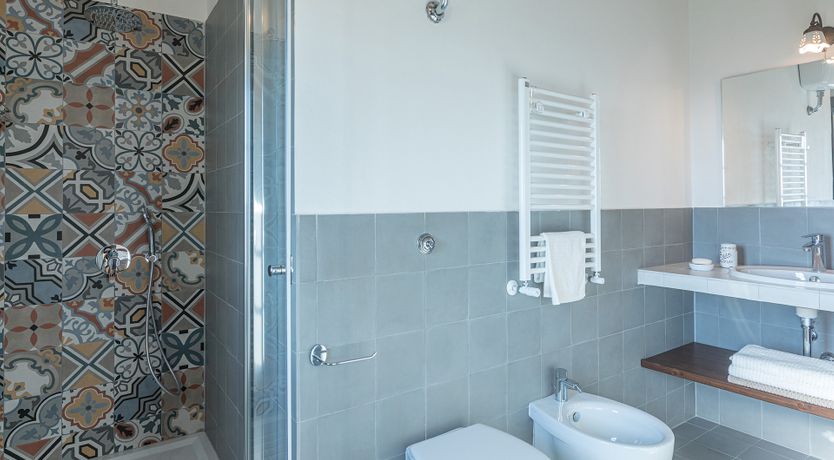 Photo of Arches & Enclaves