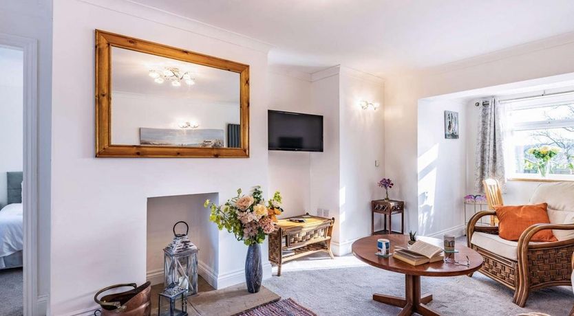 Photo of 5 Bed in Red Wharf Bay