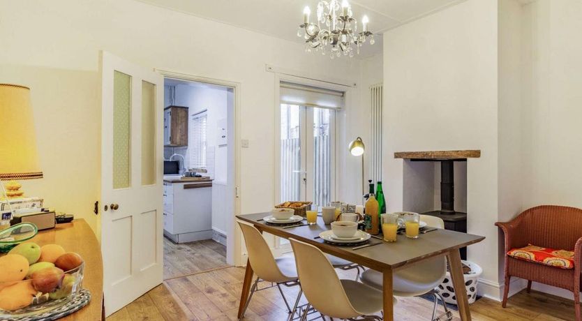 Photo of 4 Bed in Holt