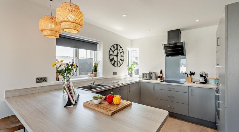 Photo of 4 Bed in Westward Ho