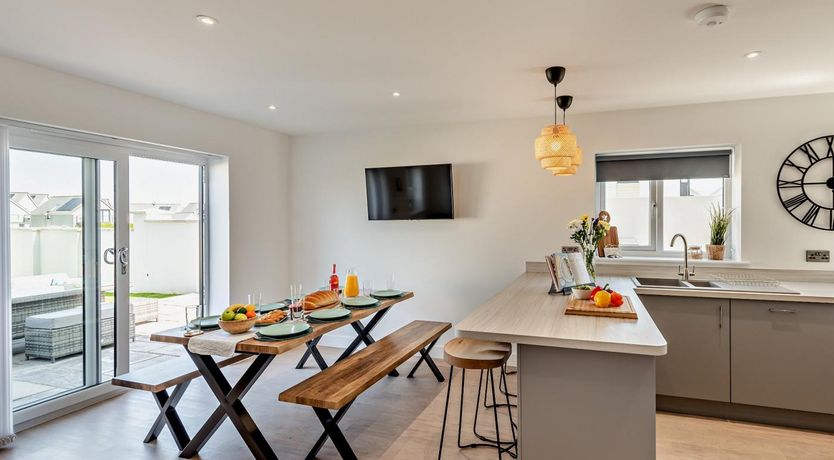 Photo of 4 Bed in Bideford