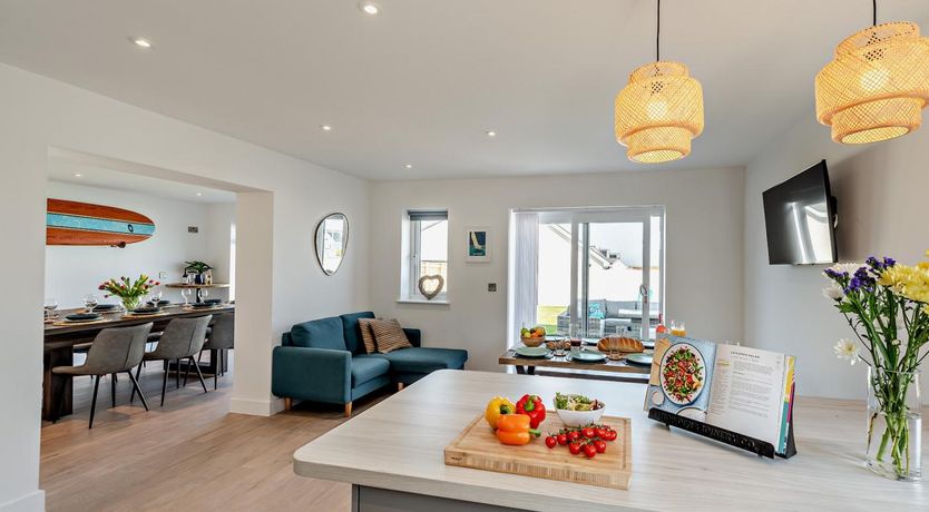 Photo of 4 Bed in Bideford