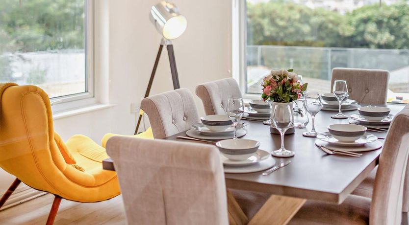 Photo of 3 Bed in Perranporth