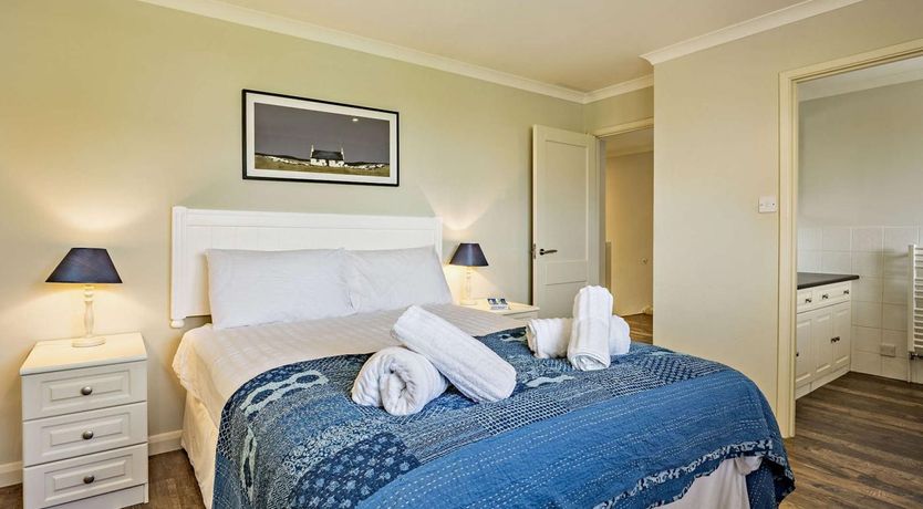 Photo of 4 Bed in Seaview
