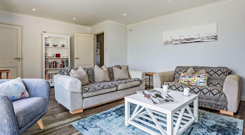 Photo of 4 Bed in Seaview