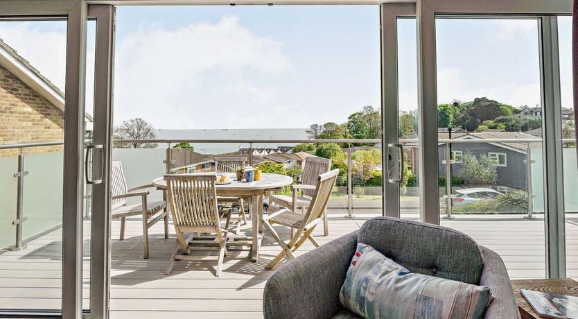 Photo of 4 Bed in Seaview