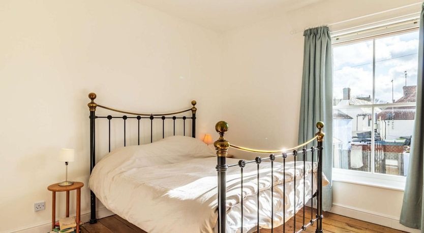 Photo of 3 Bed in Holt